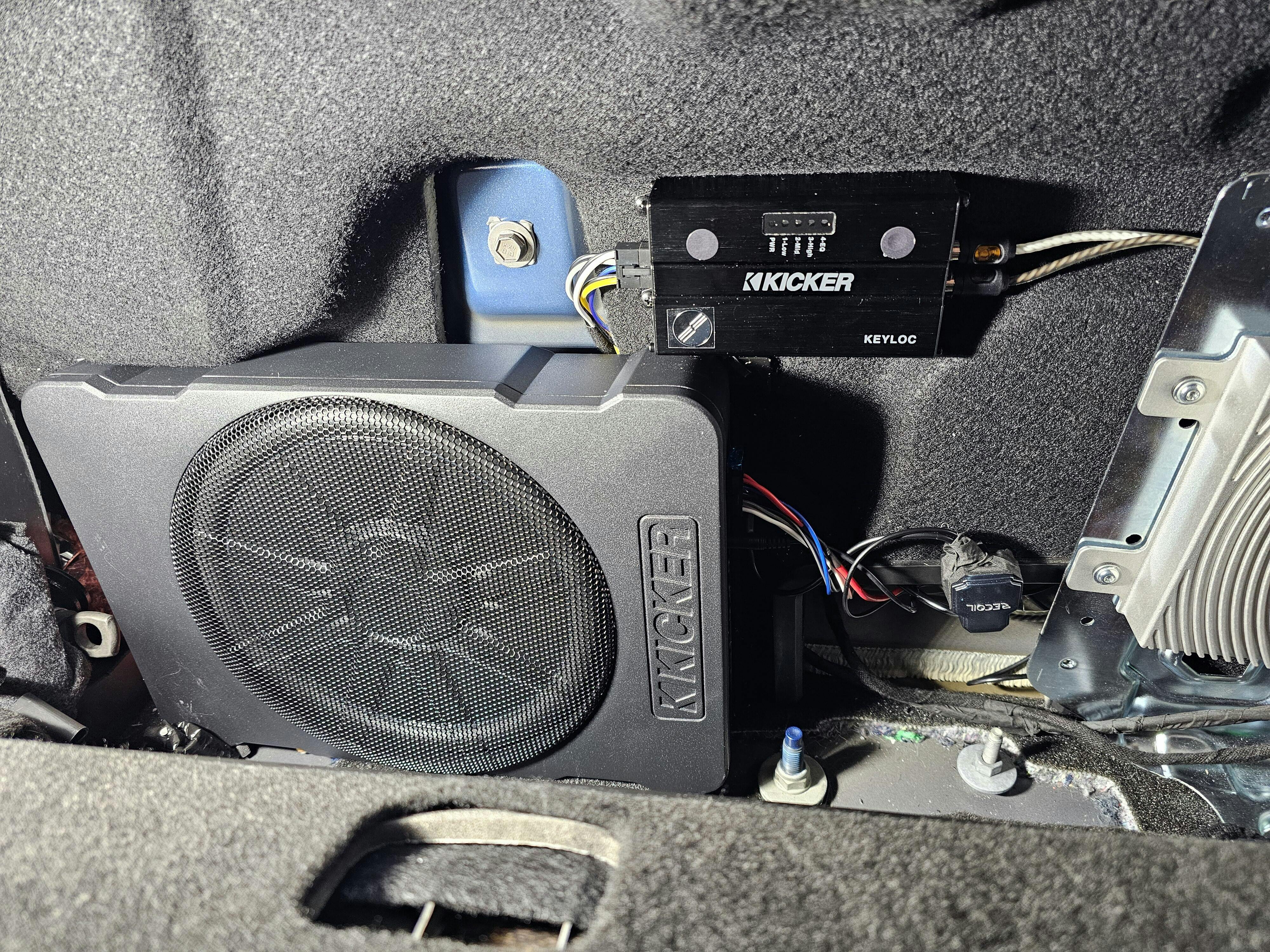 Factory Connection Harness To Add A New Subwoofer Amplifier While Reta ...