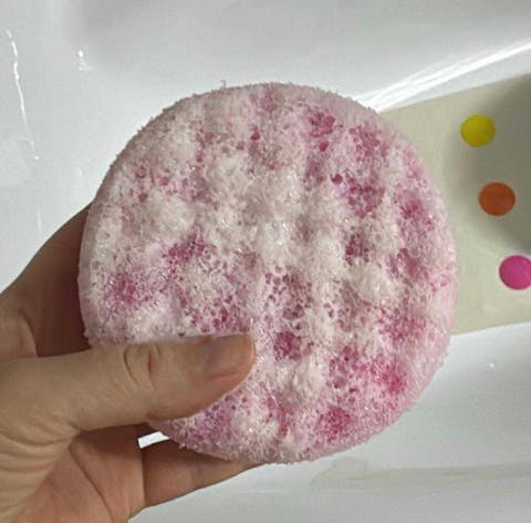 Kūno Šveitimo Dušo Kempinė "The Raspberry Ripple Effect"