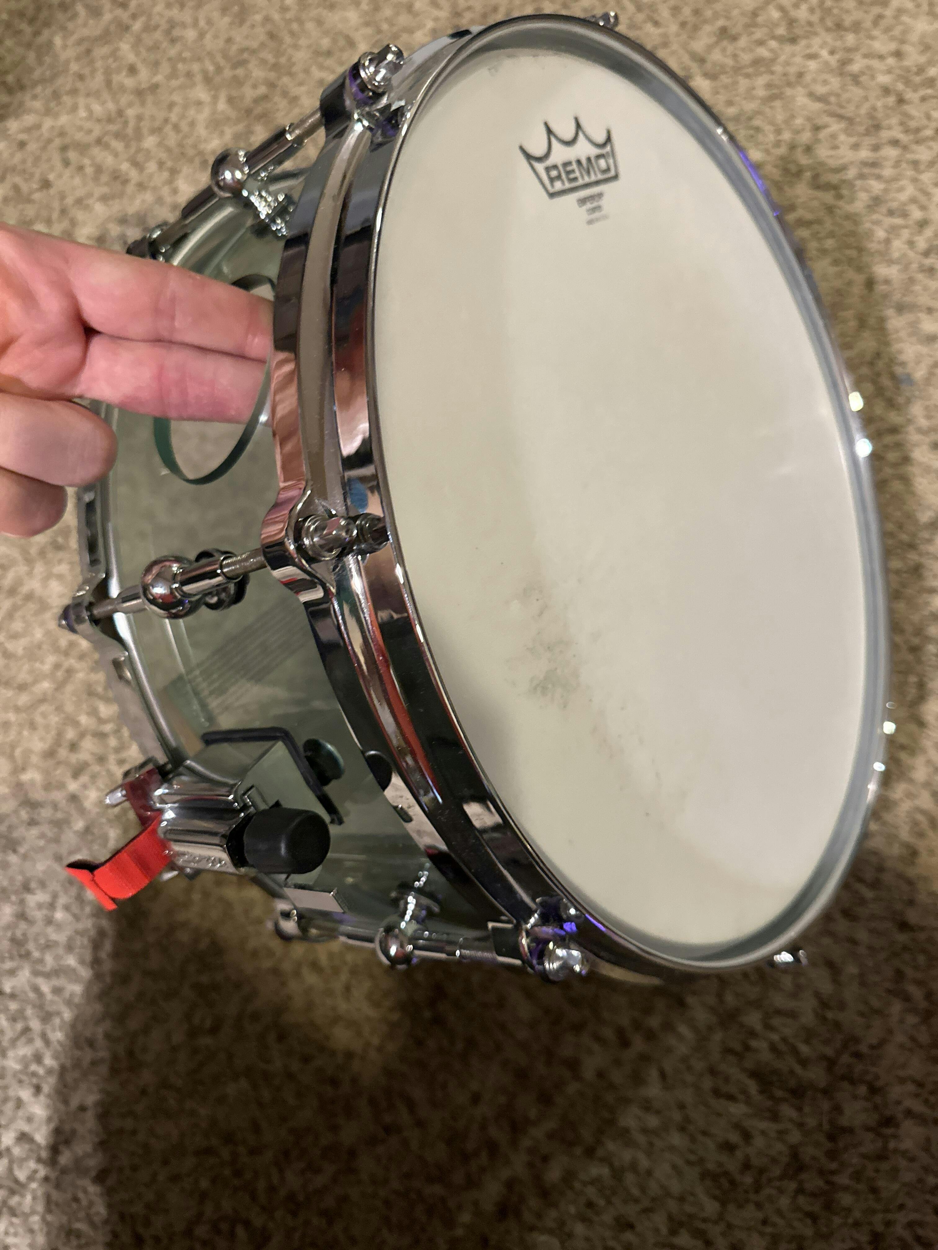 Vented 5.5x13 Acrylic Snare Drum- Coke Bottle | Spaun Drums – SPAUN