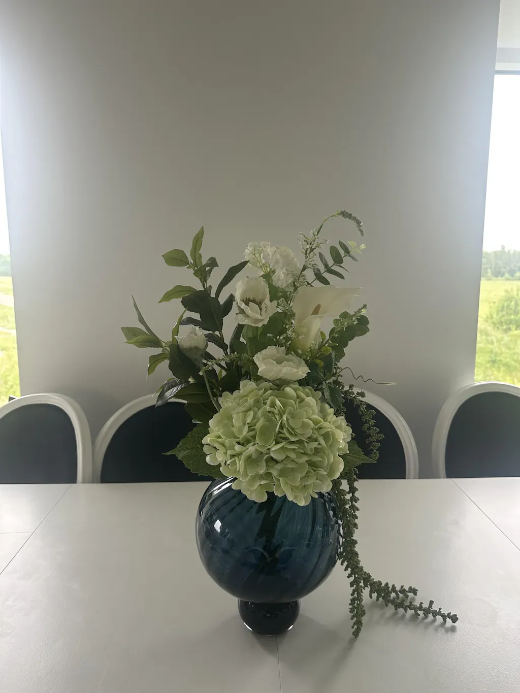 Meadow Swirl Vase - Blå | Mellem