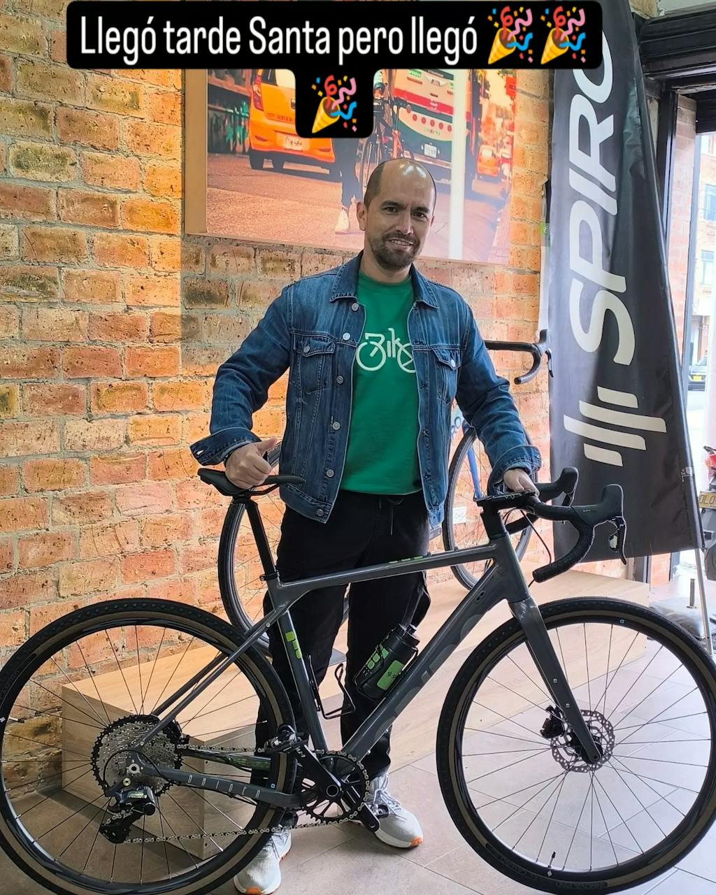 Bicicleta de gravel ORIGEN AL en aluminio con tenedor en carbono y grupo LTWOO GRT de 1x12 velocidades