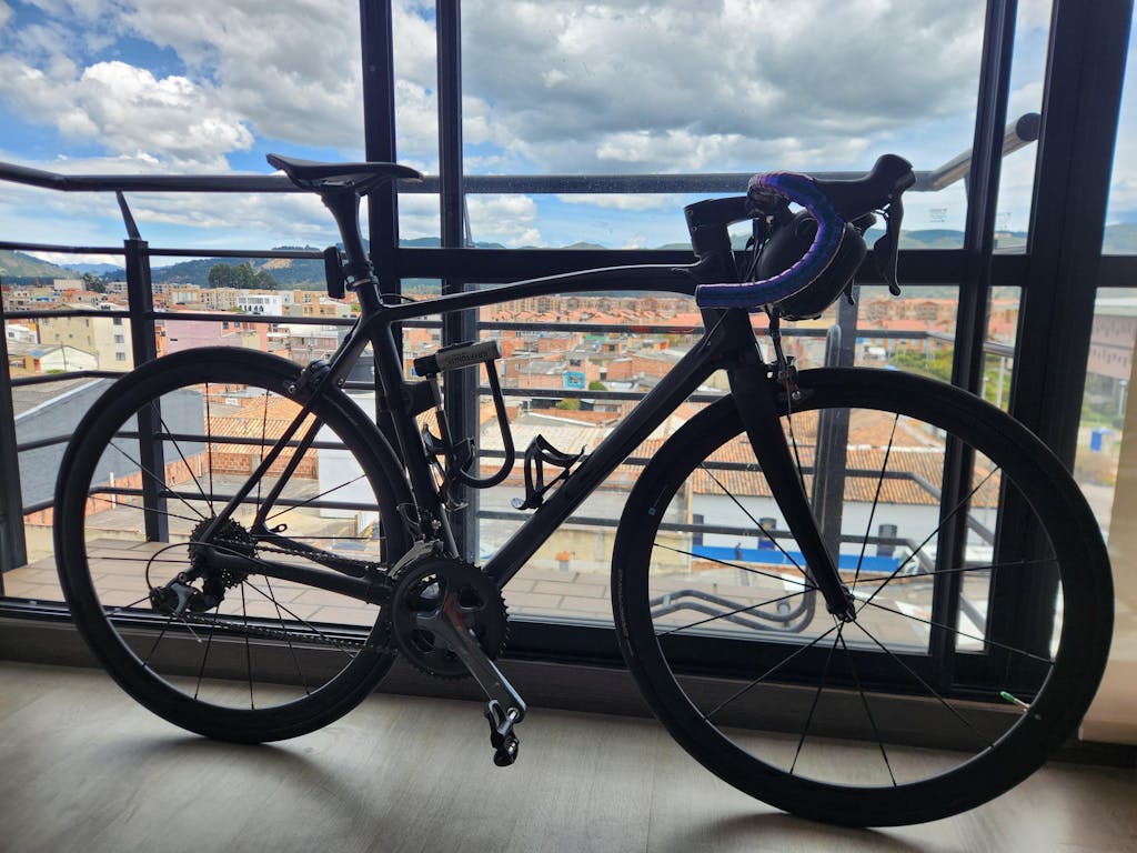 Set de ruedas livianas para bicicleta de ruta con freno de herradura SPR RACE R1216