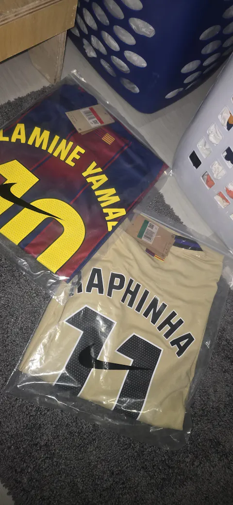 Barcelona 25-26 Home