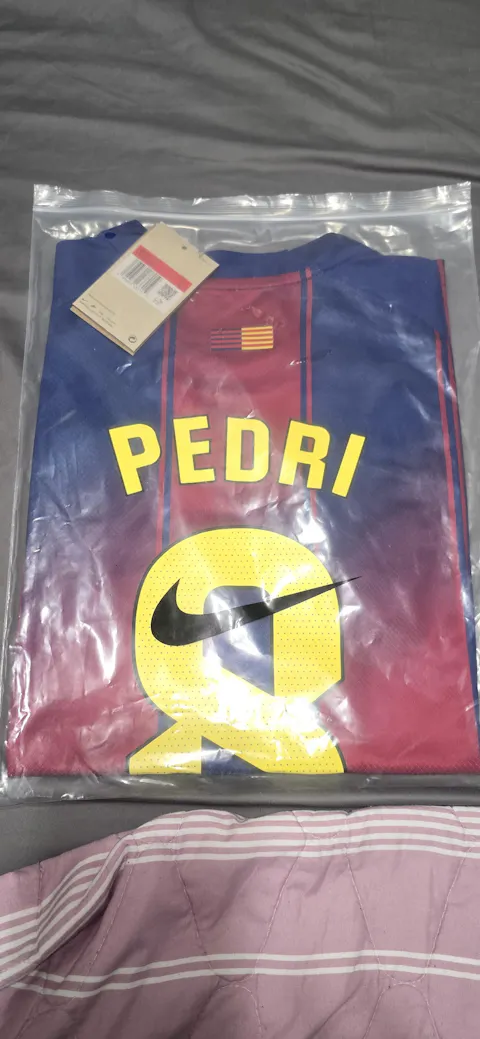 Barcelona 25-26 Home