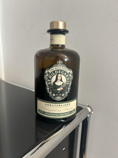 St. Hildegardis Kräuterlikör - The Holy Spirit