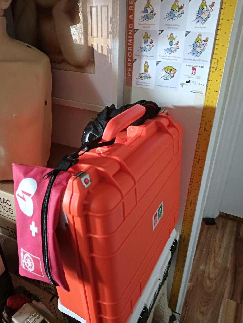 St John G5 FA CPR Defibrillator - Hardcase Bundle