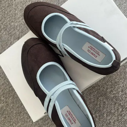 Strap Mary Jane Sneakers · ストラップ メリージェーン スニーカー Strap Mary Jane Sneakers · ストラップ メリージェーン スニーカー