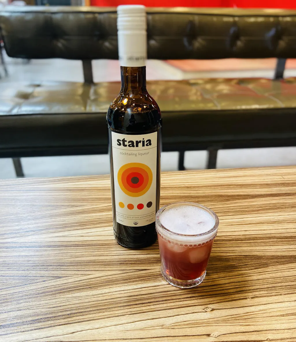Staria cocktailing liqueur