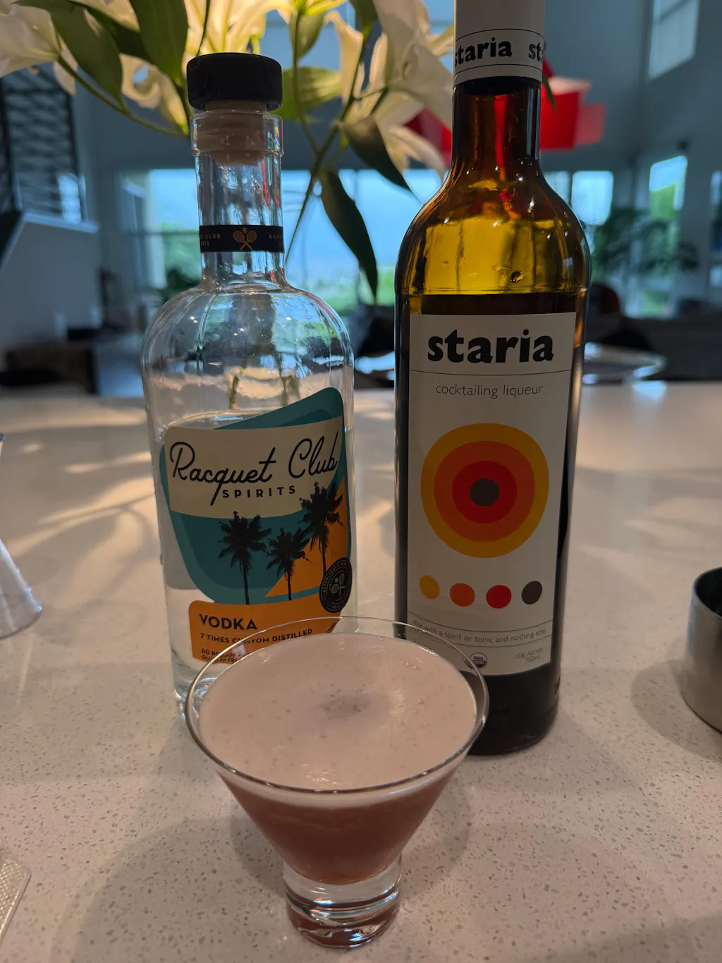 Staria cocktailing liqueur