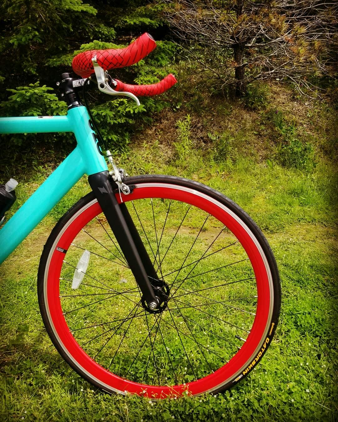 red wheel bike
