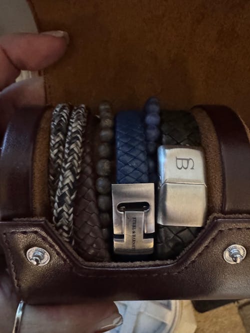 Black Edition Leather Bracelet Riley