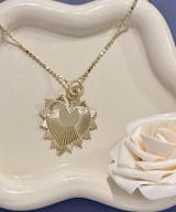 Tatum Vintage Heart Charm – Stella & Dot