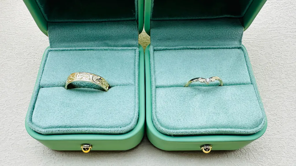 Sylvie’s Wedding Pair | His Ivy Band & Her Diamond Ring