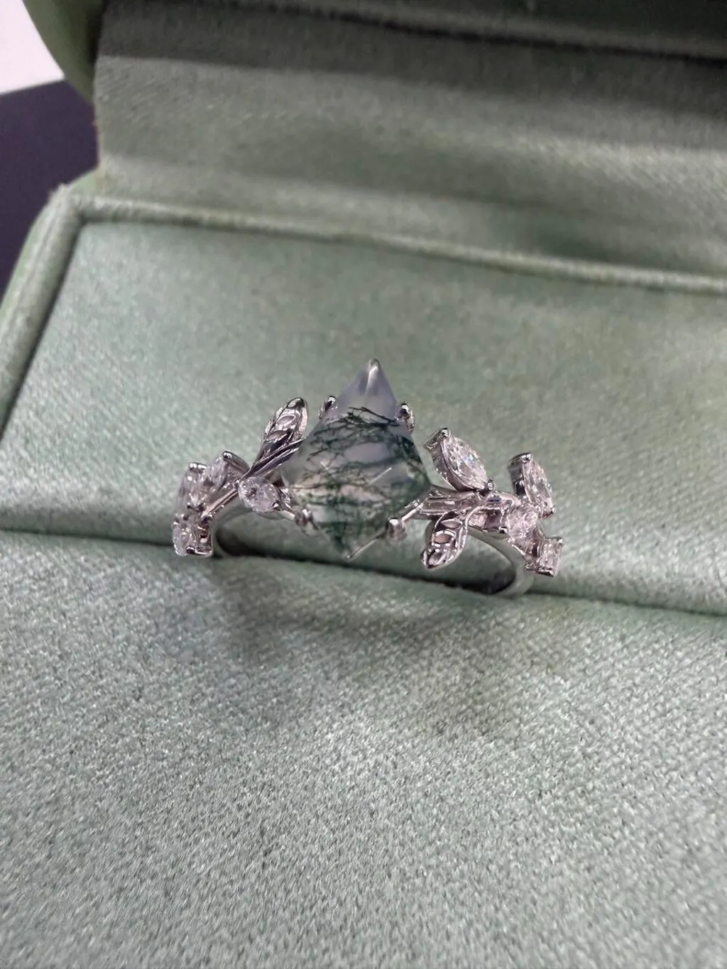 Dart Kite Cut Clear Moss Agate Leafy Gold Engagement Ring
