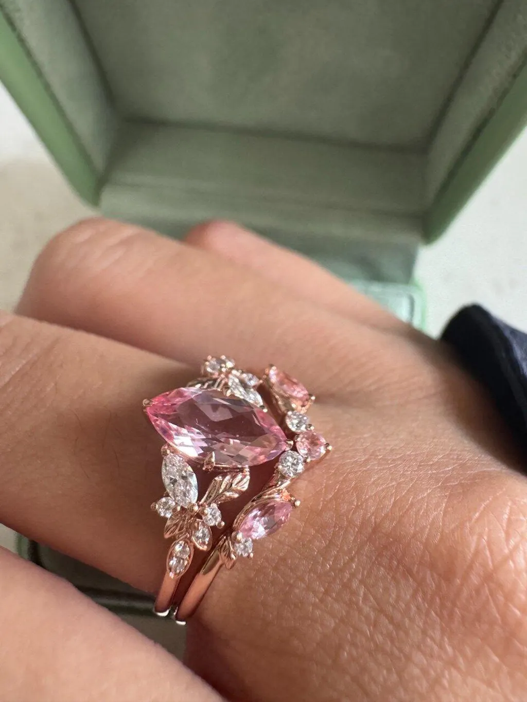 Peony's Bloom | Marquise Pink Sapphire Bridal Set 2pcs