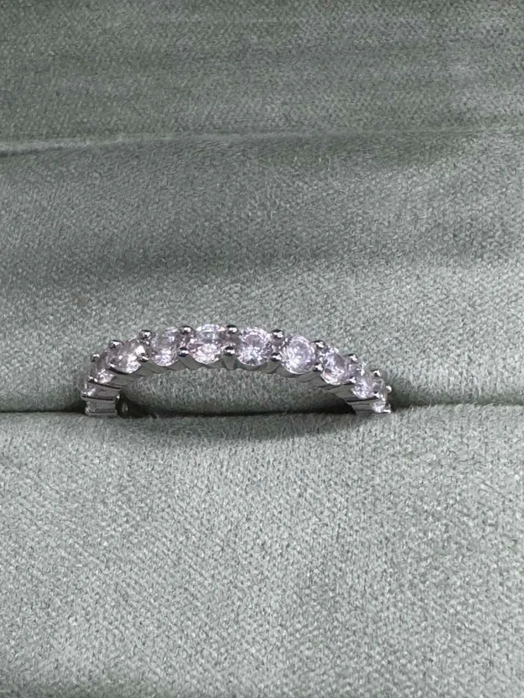 The Encircled Light | Round Cut Full Eternity Ring