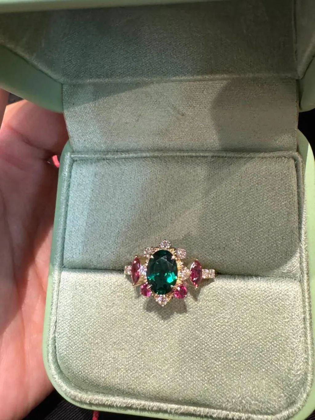 Eve’s Sunset | Spessartine Garnet Engagement Ring