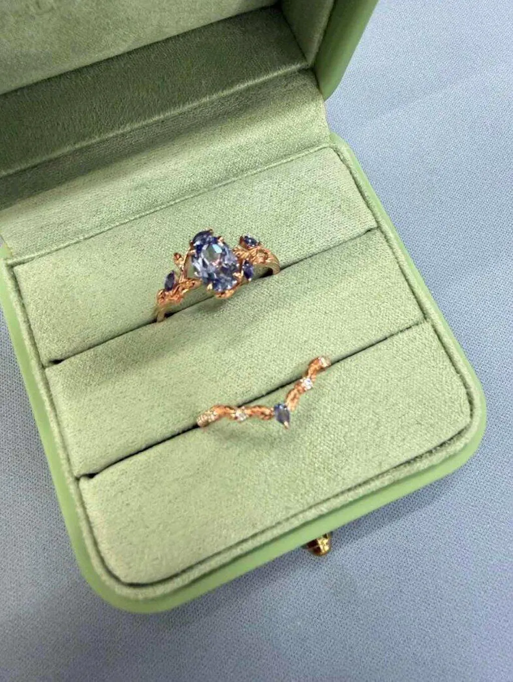 Daphne’s Vine | Oval Moss Agate Engagement Ring Set 2pcs