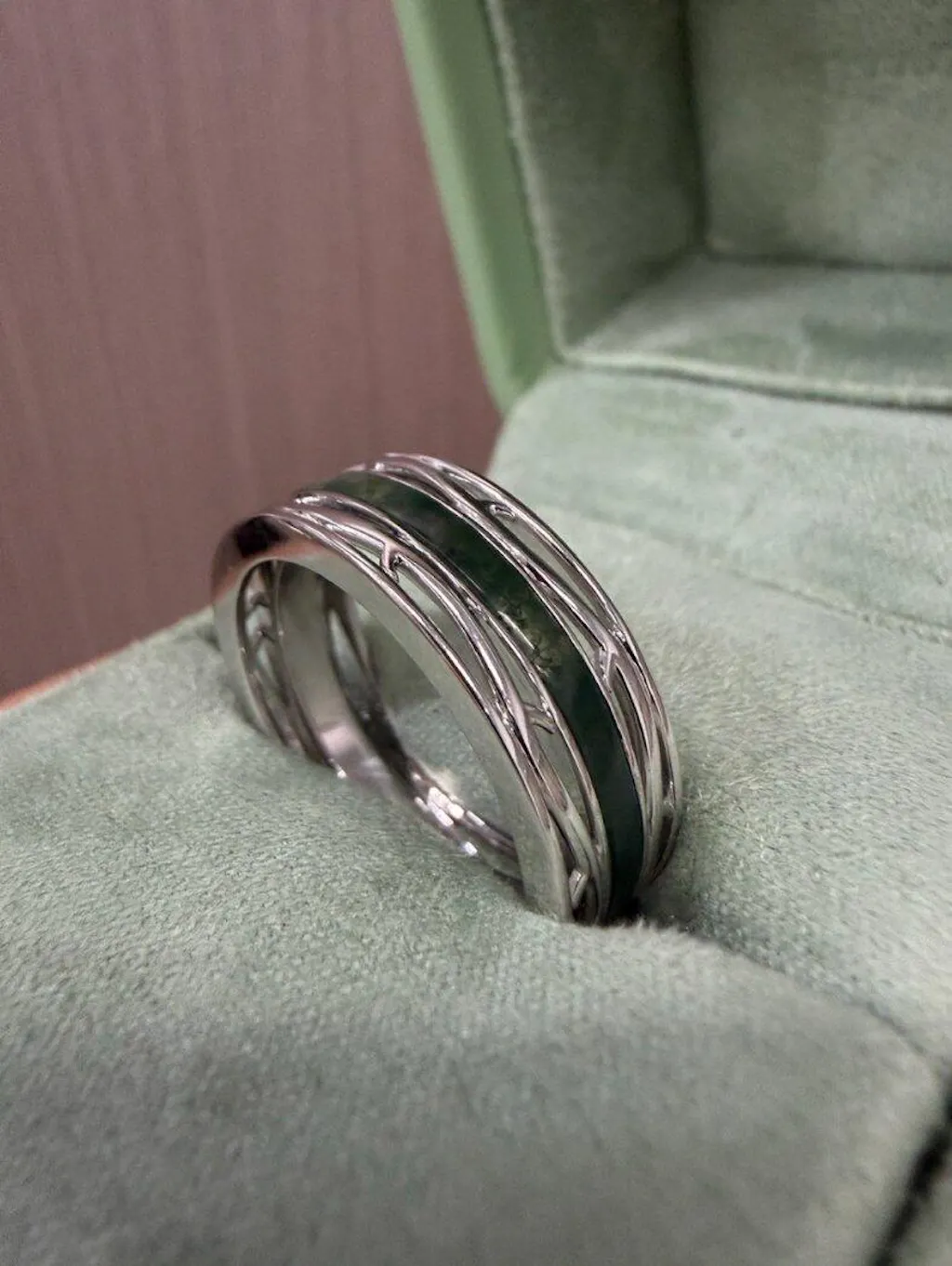 Odin’s Dominion | 8MM Moss Agate Men’s Ring with Openwork Branch Sides