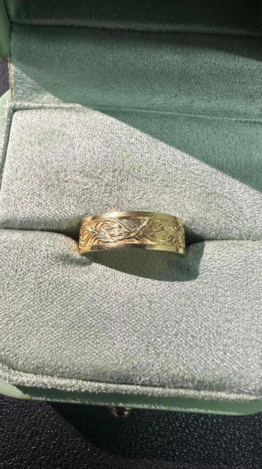 Timeless Promise | Wide Maple Leaf Wedding Band