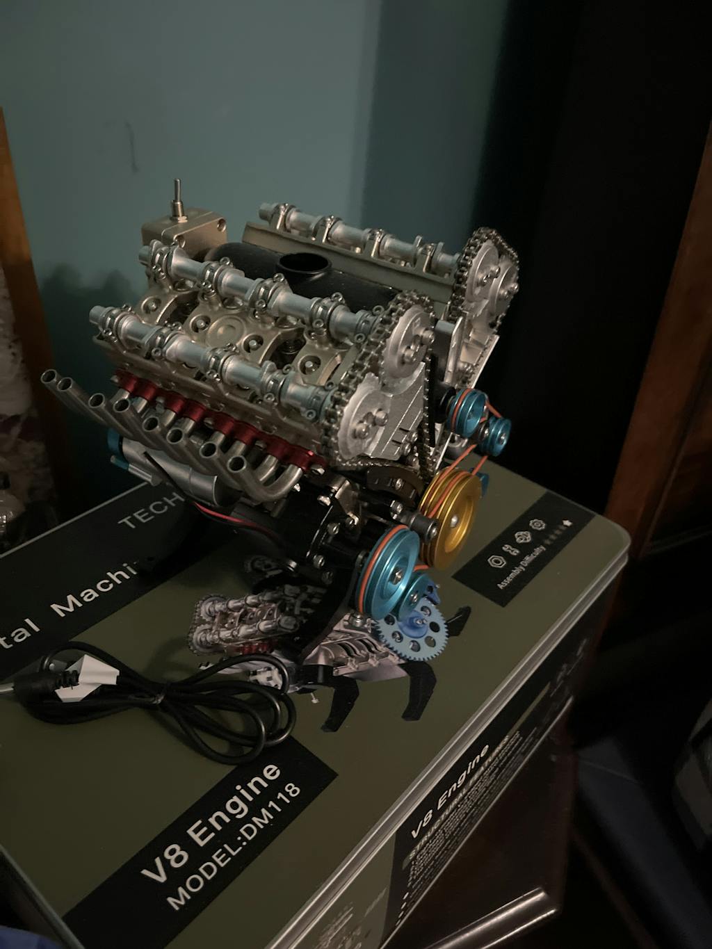 Teching V8 Mechanical Metal Assembly DIY Car Engine Model Kit 500+Pcs