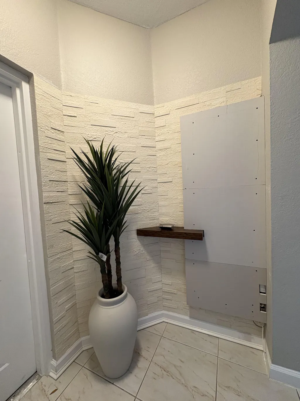 Ecru White - Self-Adhesive 3D Peel & Stick Real Stacked Stone Tiles [Pack of 10]