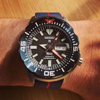 Marine Nationale - Navy Blue with Red Centreline