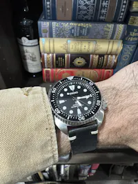 [Quick Release] Vintage Knotted Leather - Black