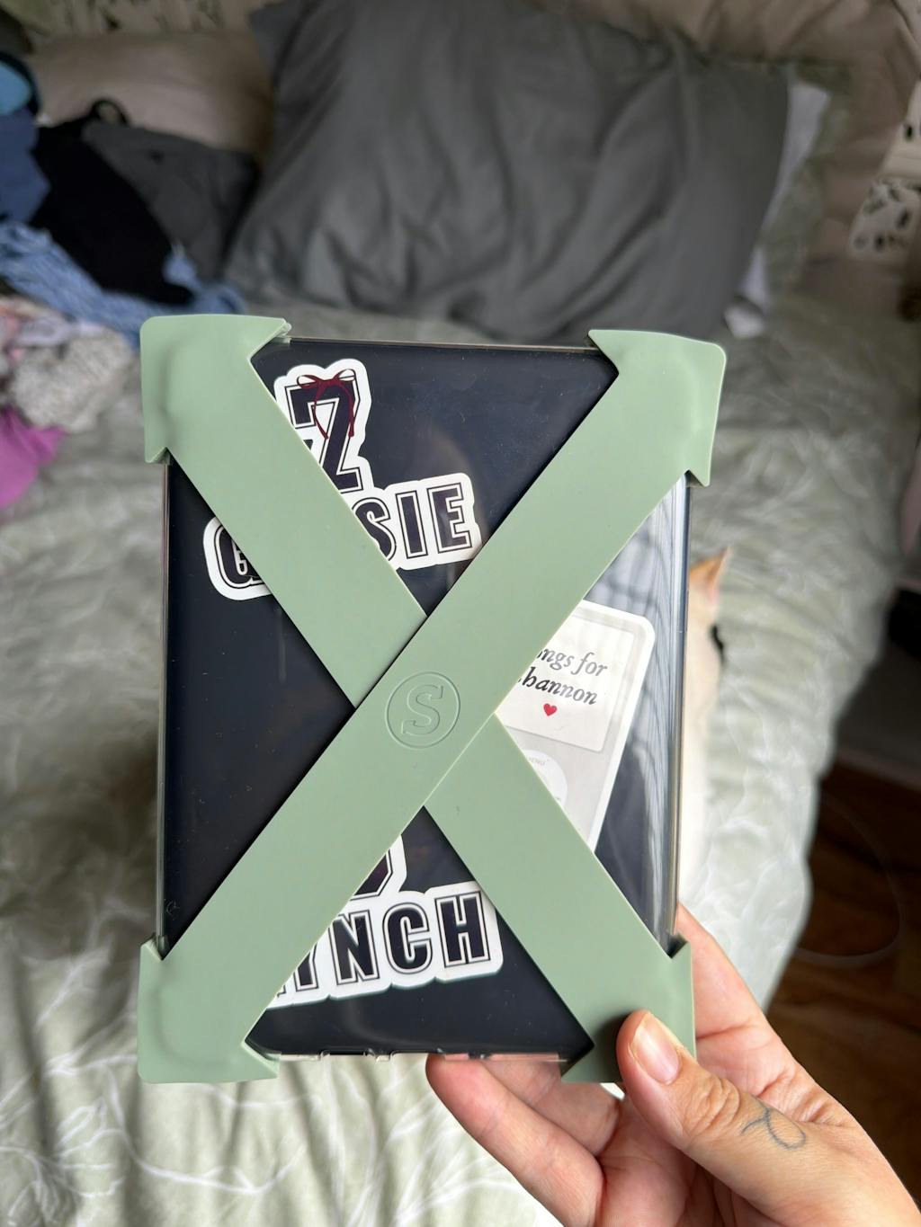 Straps for Kindle & Kobo