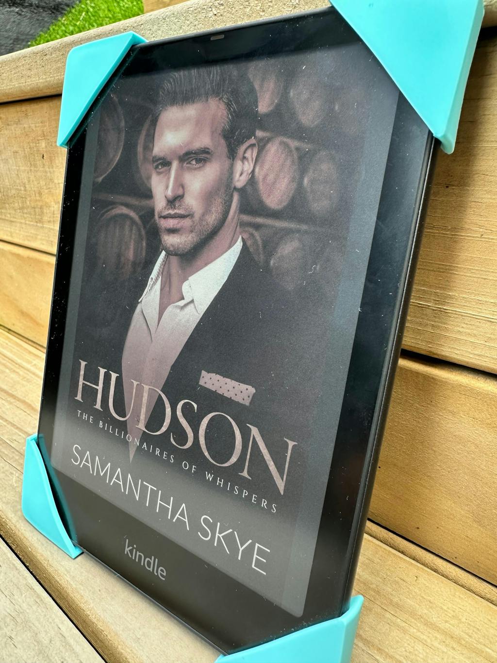 The Strapsicle Clutch