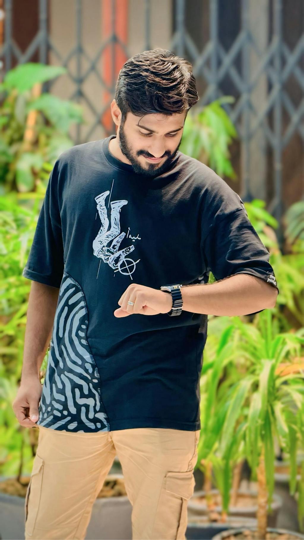Umeed Black Color - Oversized Graphic T-shirt