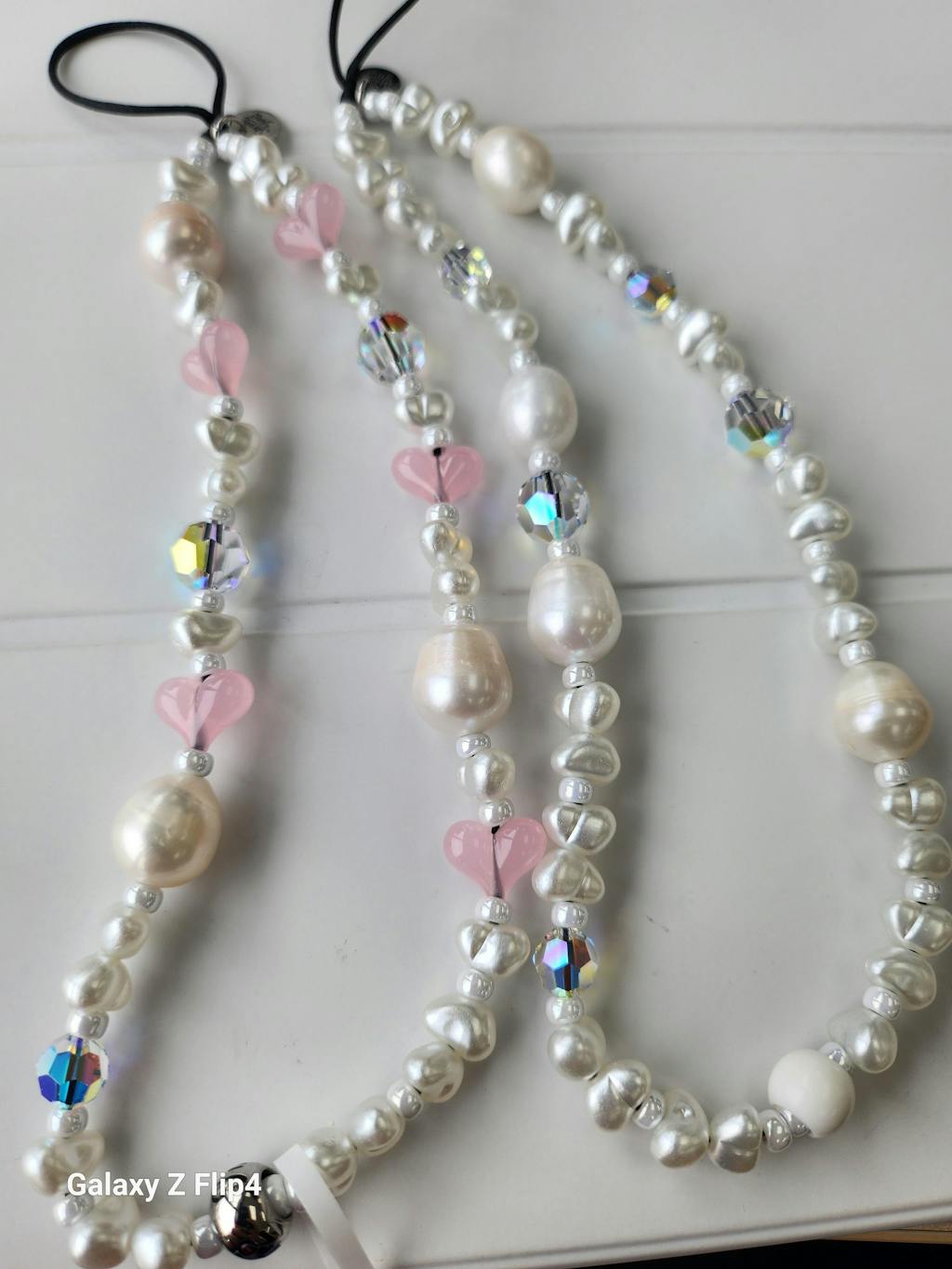 Venus Pearl Trap Wristlet Phone Strap | String Ting