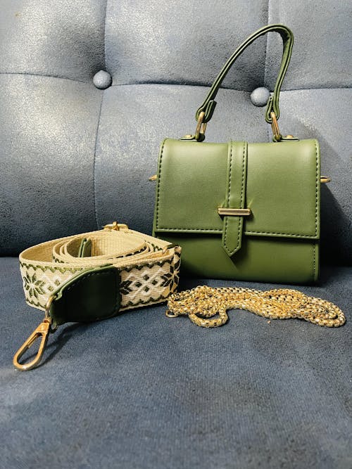 Emerald Elegance Mini Sling bag