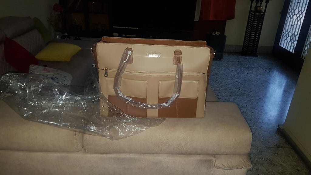 Cinnamon Cocoa Oversized Tote bag for 17" laptop