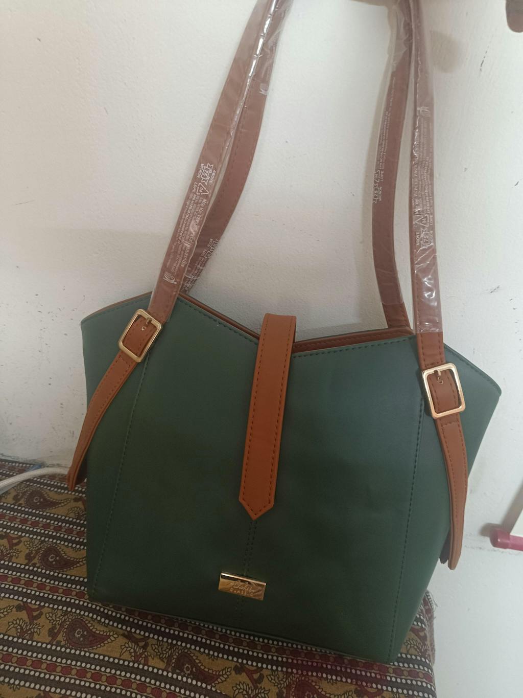 Emerald Elegance Elara Tote bag