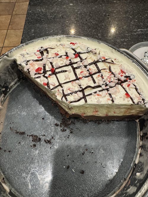 Max 6' x 4' (72" x 48") Table, 5/8" System