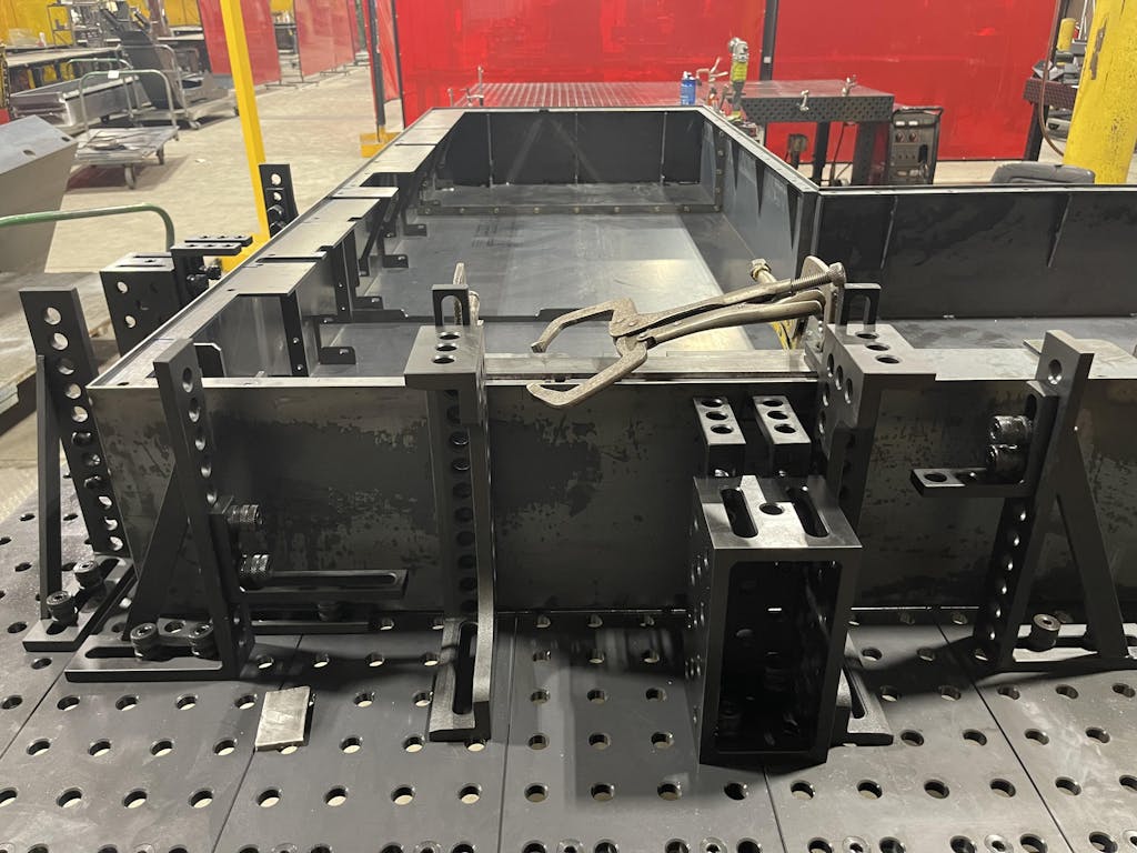 Alpha, 5-Sided, 4' x 4' (48" x 48") Table, 5/8" System