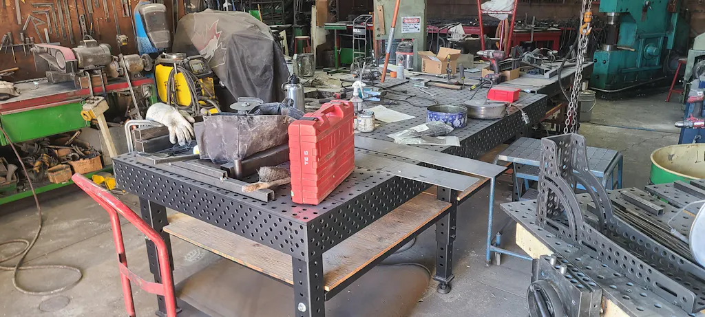 Alpha, 5-Sided, 8' x 4' (96" x 48") Table, 5/8" System