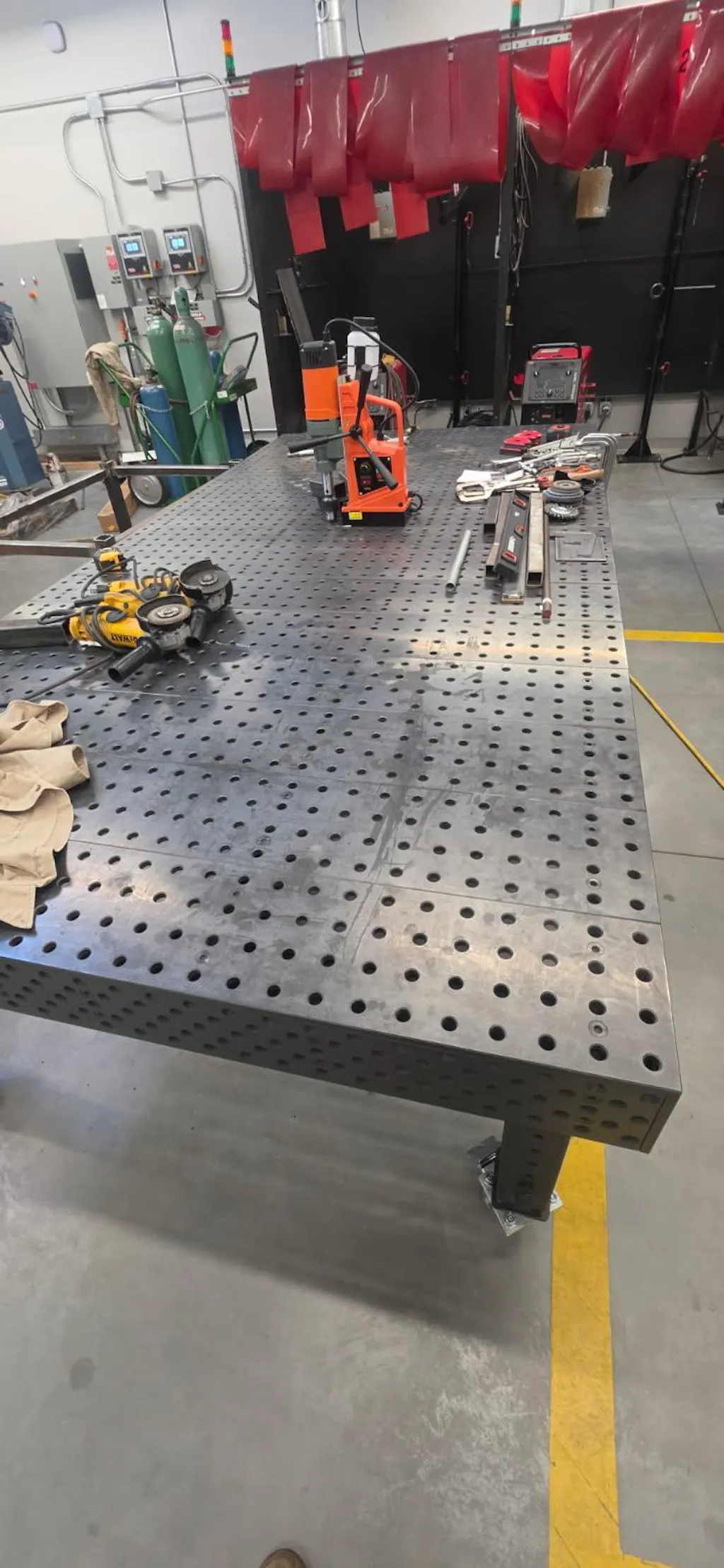 Alpha, 5-Sided, Tabletops, 5/8" System