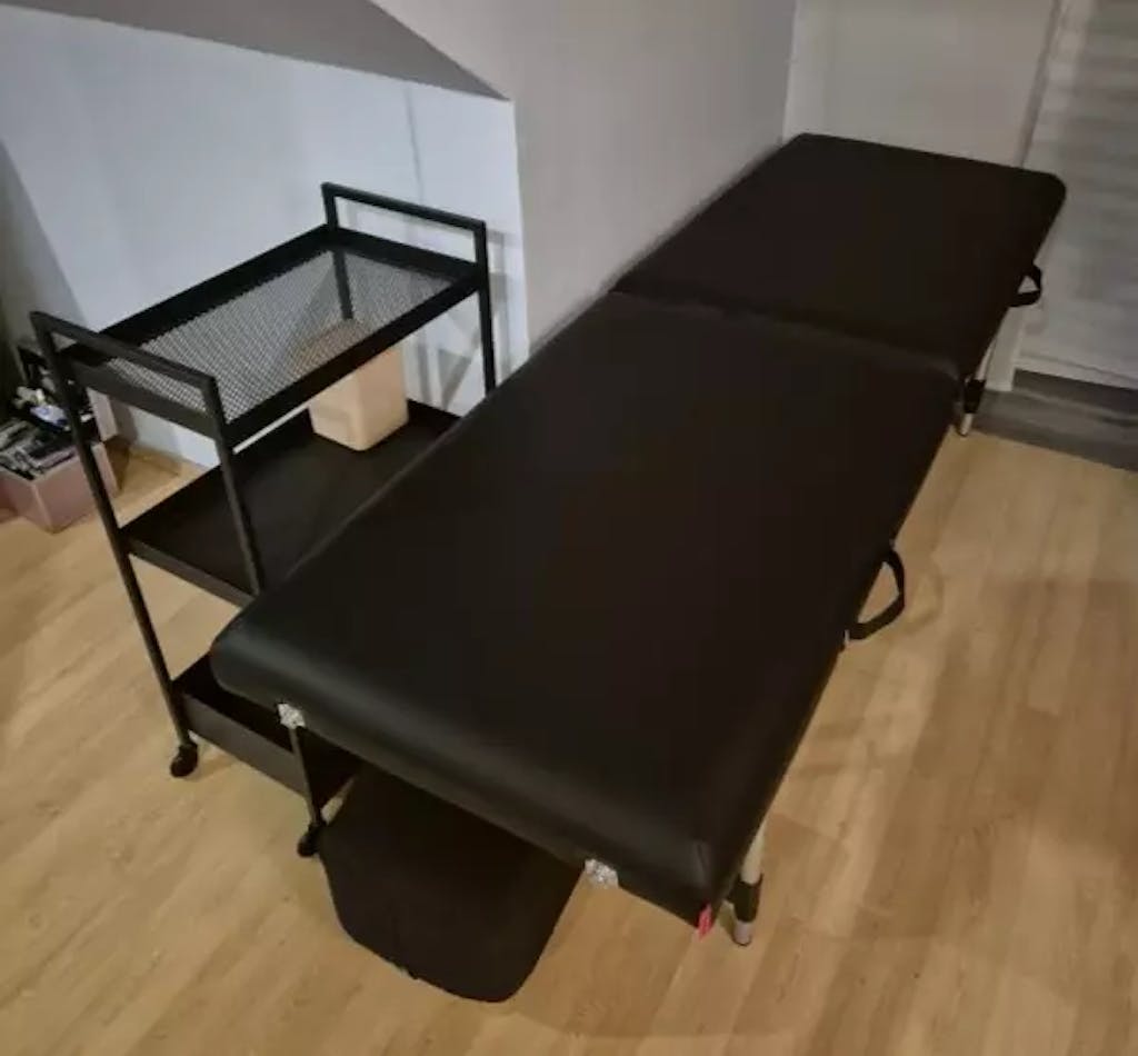 Łóżko kosmetyczne do zabiegów Space - Czarne