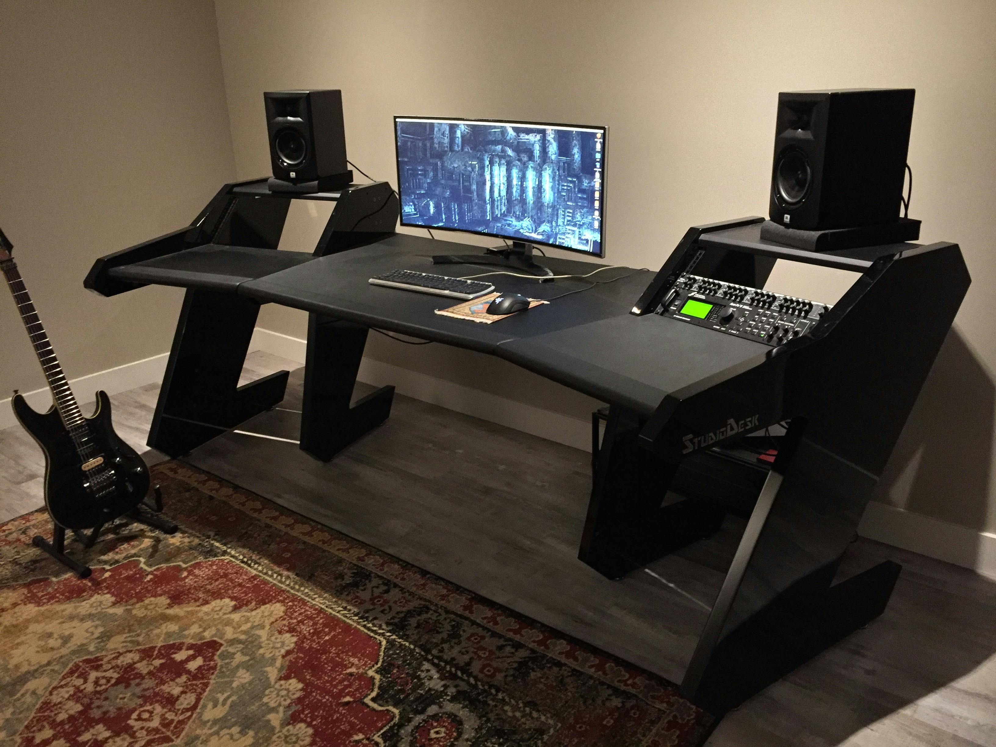 Pro Line Classic Sl Desk All White Studiodesk