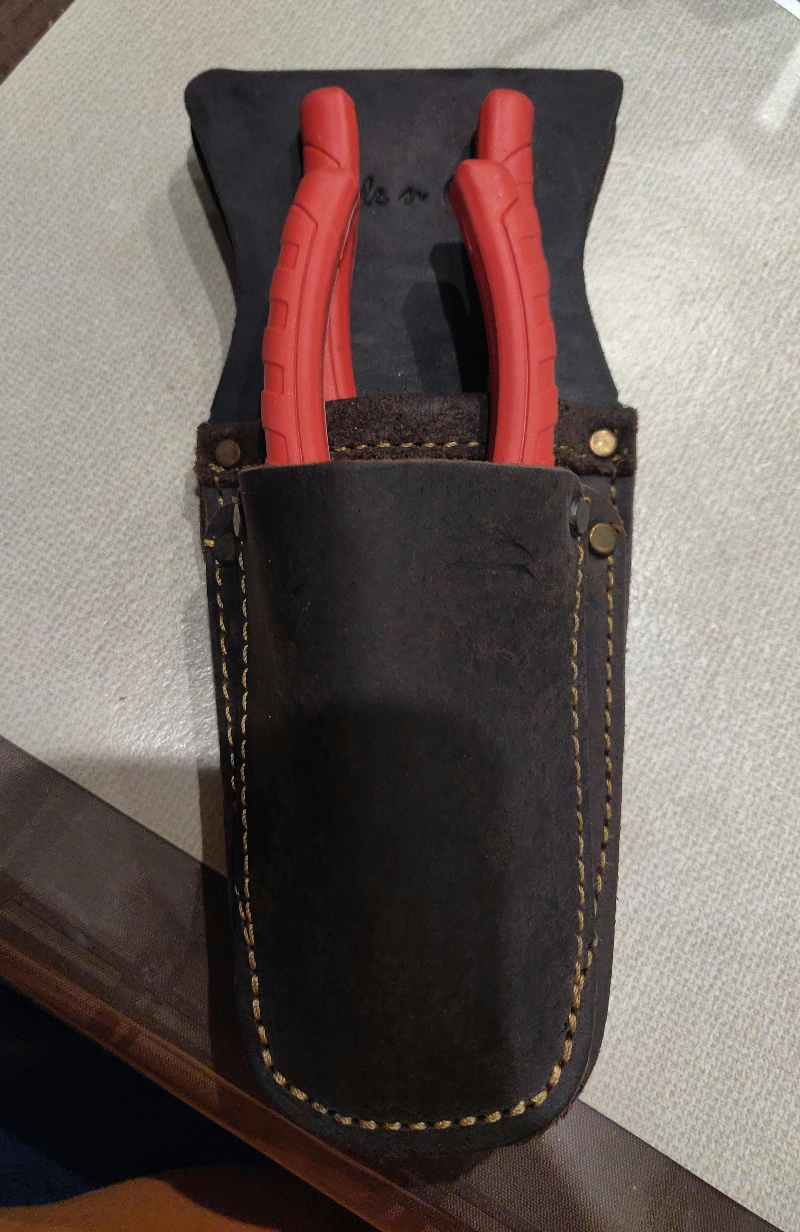 3 Pocket Pliers & Tool Holder in Oiled Leather | Style n Craft 