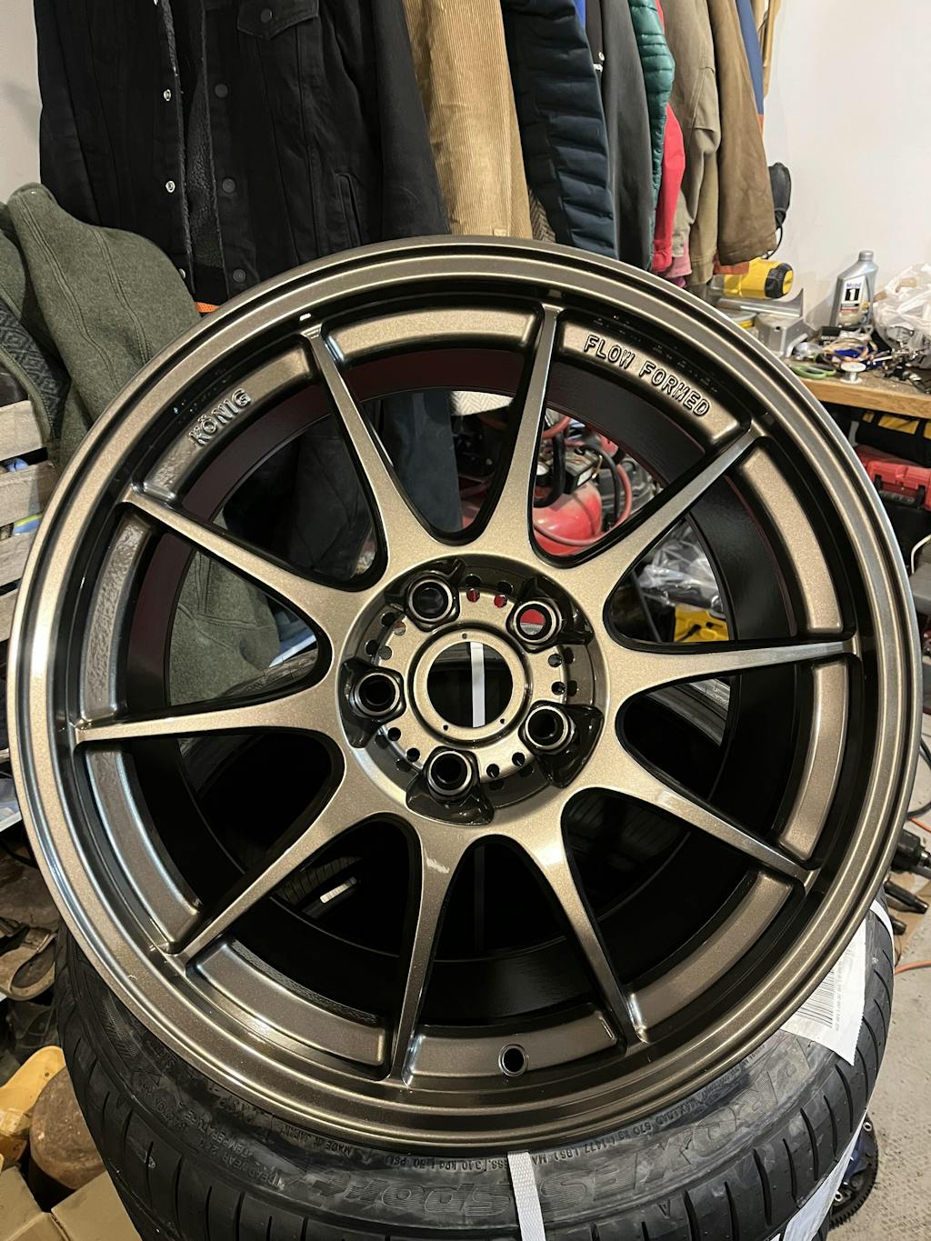 Konig Dekagram Gloss Bronze 18x9.5 5x114.3 35 Offset - Subimods.com