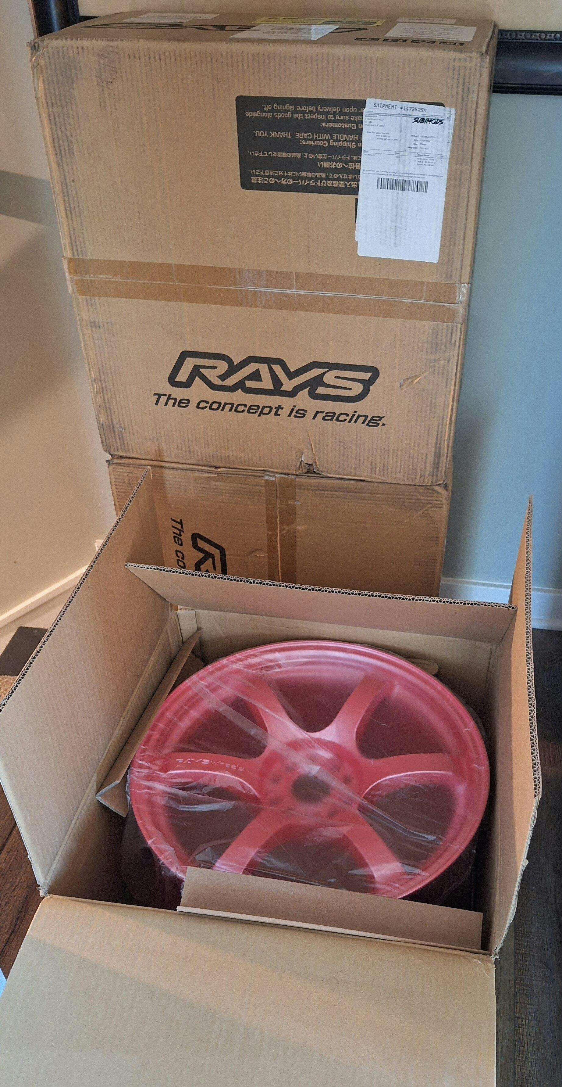 日本最大の 57DR Lights Gram Sakura 2015 Offset 38mm 5x114.3 18x9.5 Pink レディースウェア