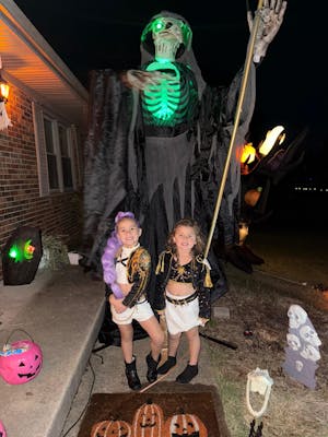 Pop Idol Costume Golden Black Stage Performance Outfit Cosplay Suit Full Set