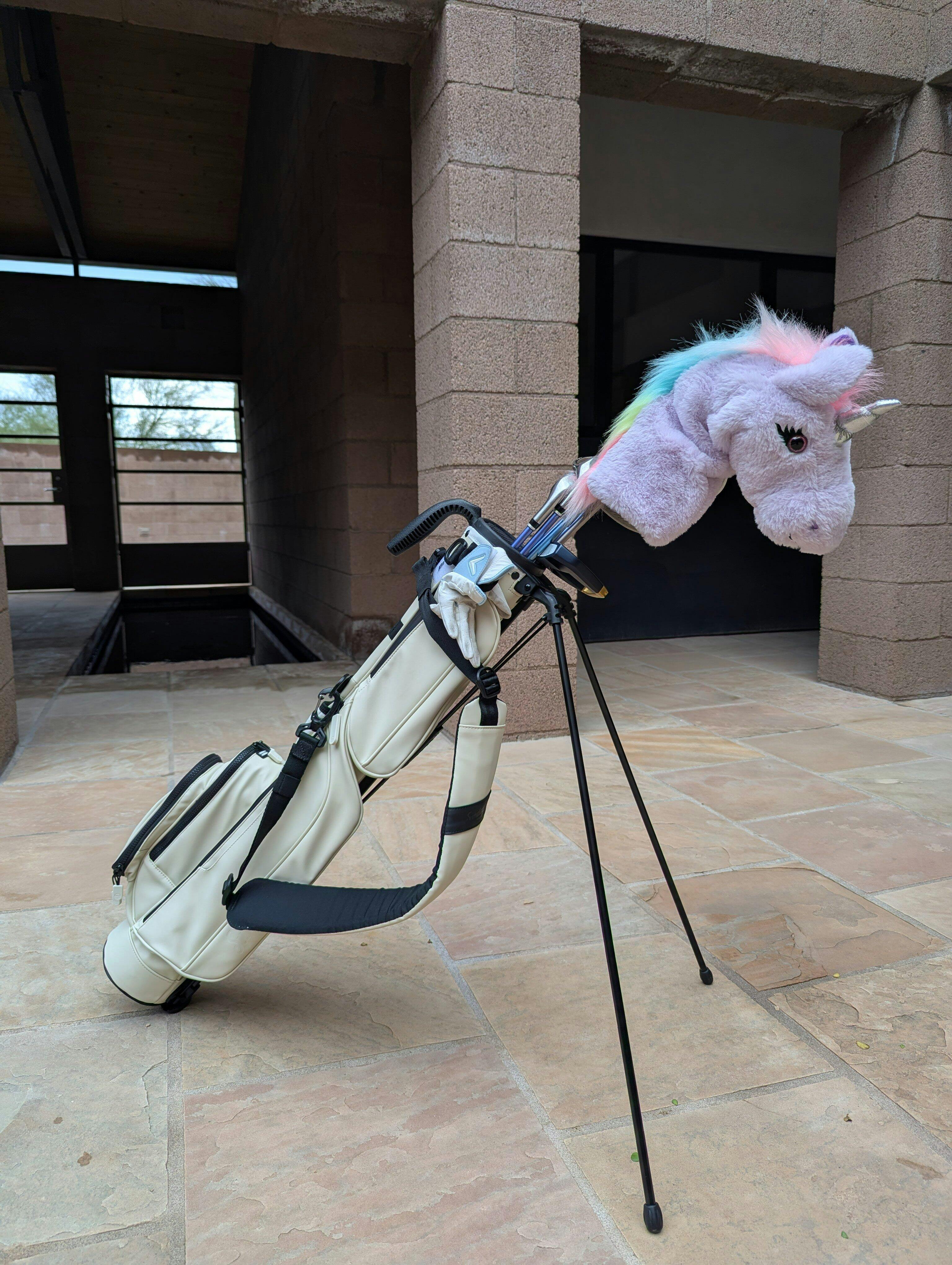 Loma XL S-Class | White Vegan Leather – Sunday Golf