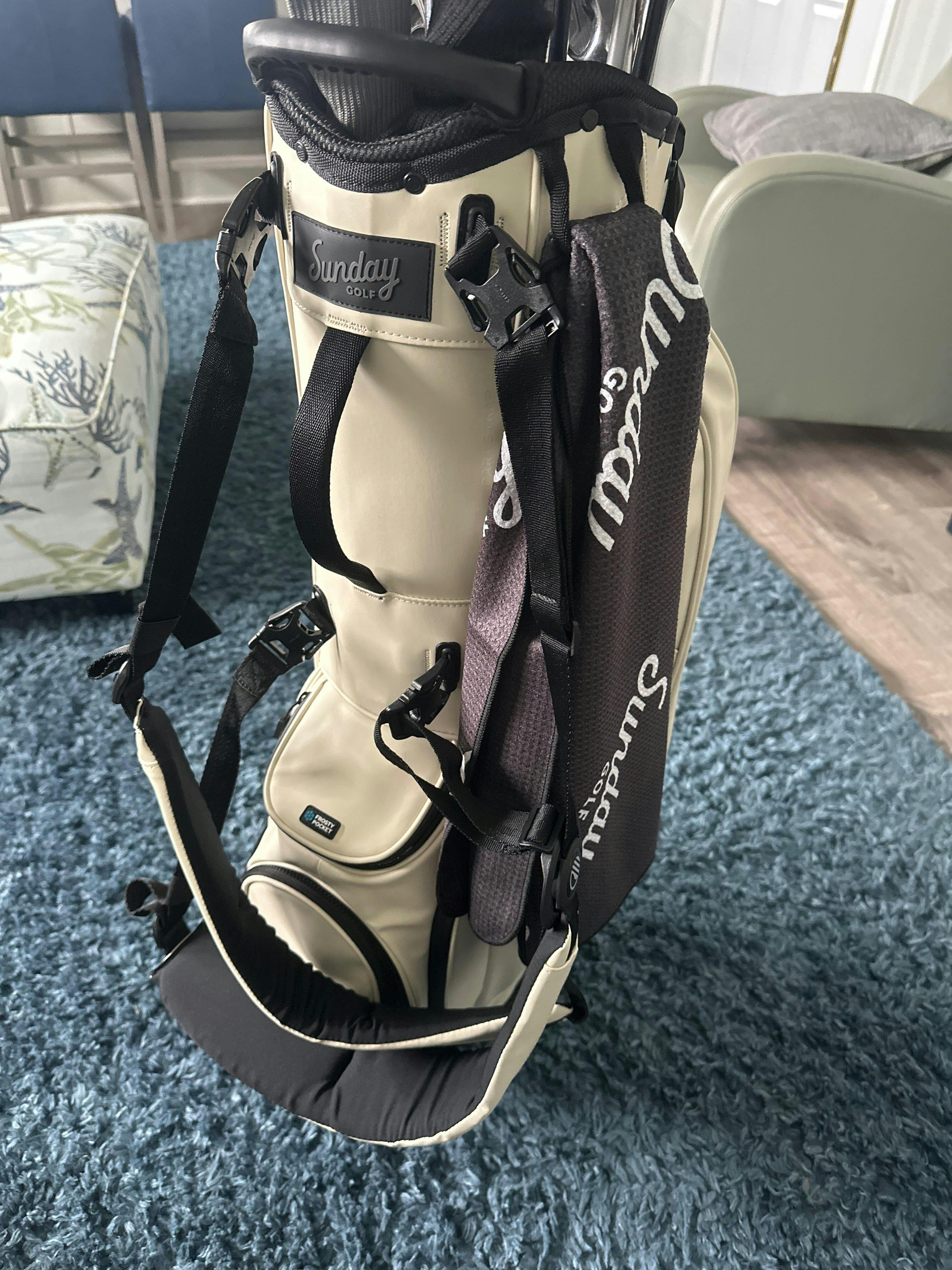 The Loma S-Class | White Leather Par 3 Bag – Sunday Golf