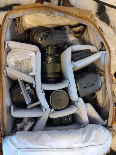 バッグ sunny This Bag Has a Big Flaw. Sunny 16 Voyager Camera Bag Review