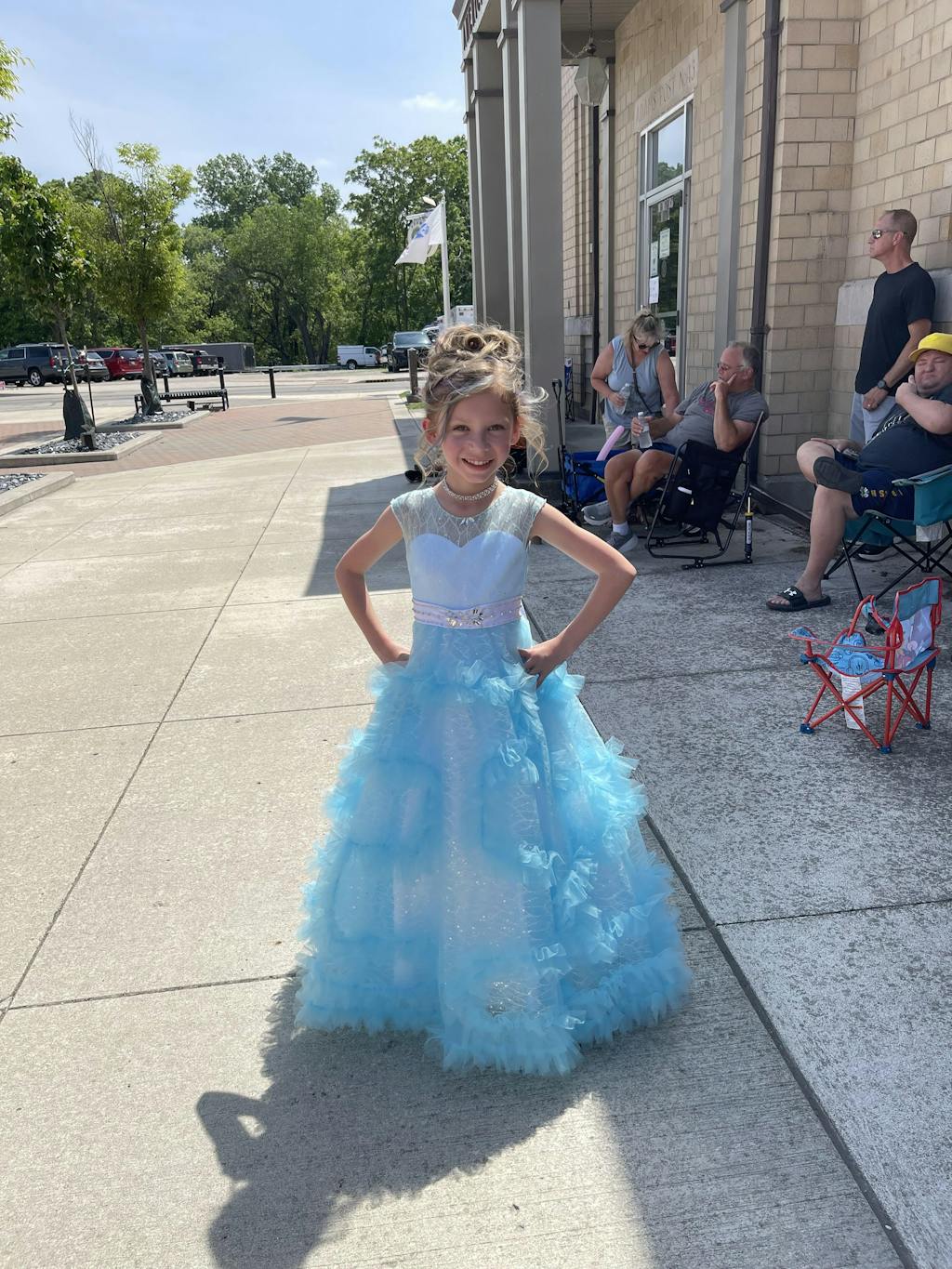 Sunnypetal Ball-Gown Sleeveless Lace Bodice Puffy Tulle Flower Girl Dresses With Belt