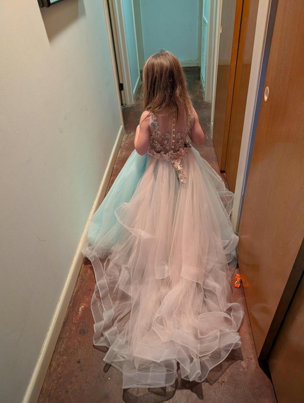 Sunnypetal 3D Floral Tulle Ruffles Flower Girl Dresses Pageant Long Princess Dress Ball Gown